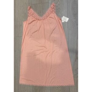 VTG Nightgown Coral-Orange Anti-Cling Nylon Sz M Lace Accent Grannycore Lingerie
